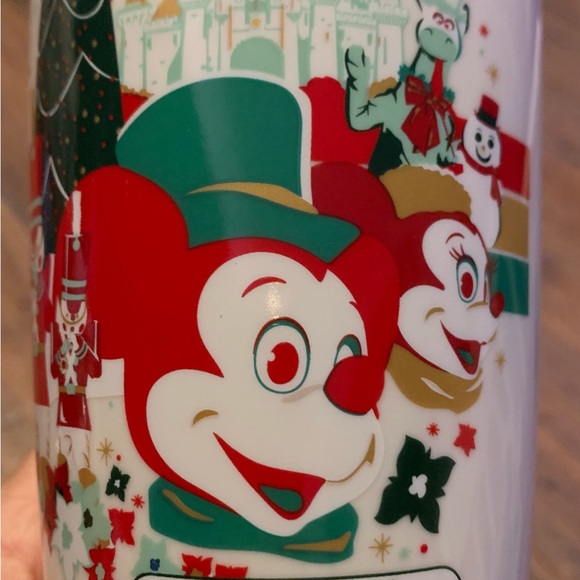 Disney Travel Tumbler - Happy Holidays Starbucks- 2021‎ Disneyland  NWT